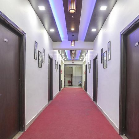 Collection O Shyam Vatika Banquet And Rooms Surat Dış mekan fotoğraf
