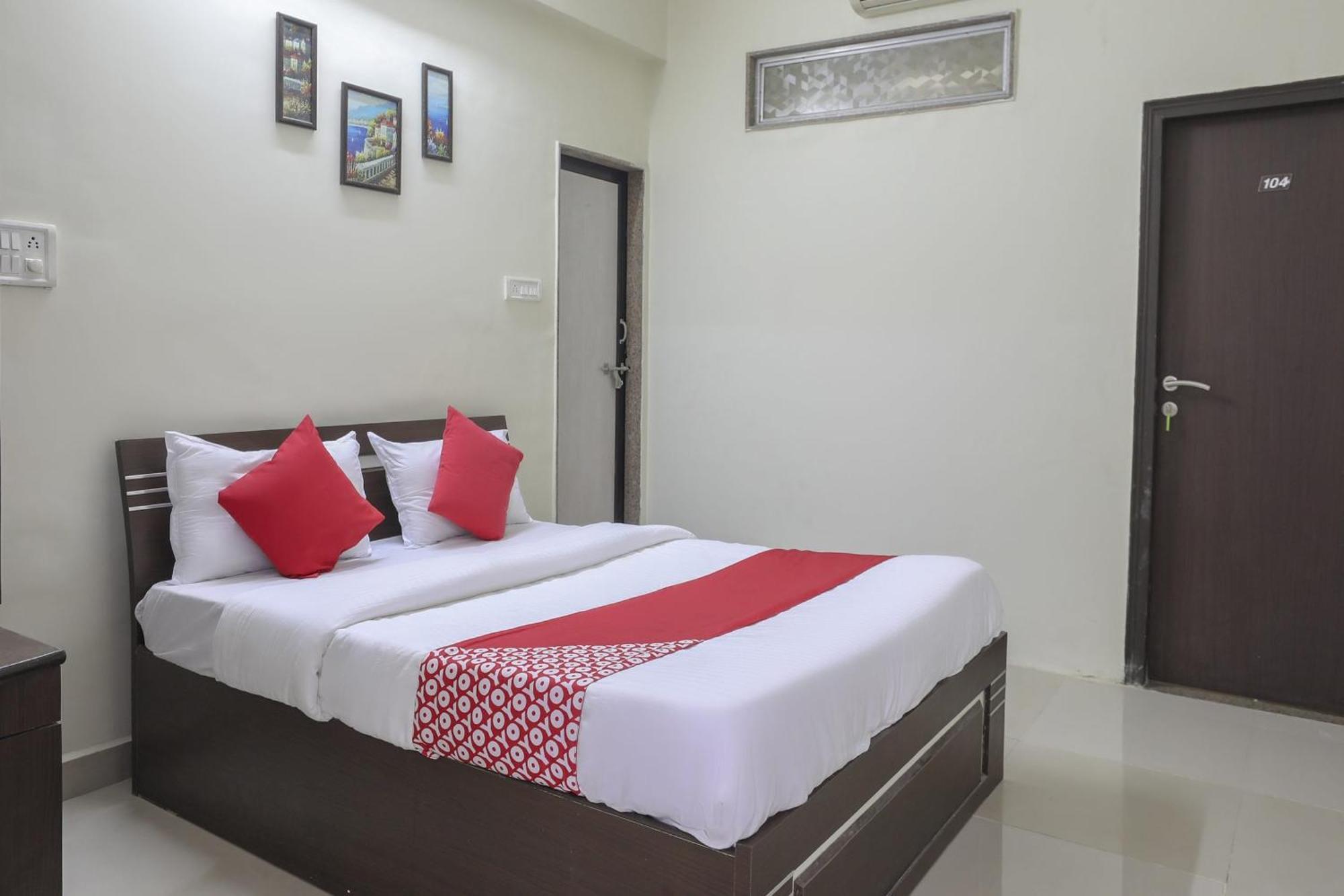 Collection O Shyam Vatika Banquet And Rooms Surat Dış mekan fotoğraf