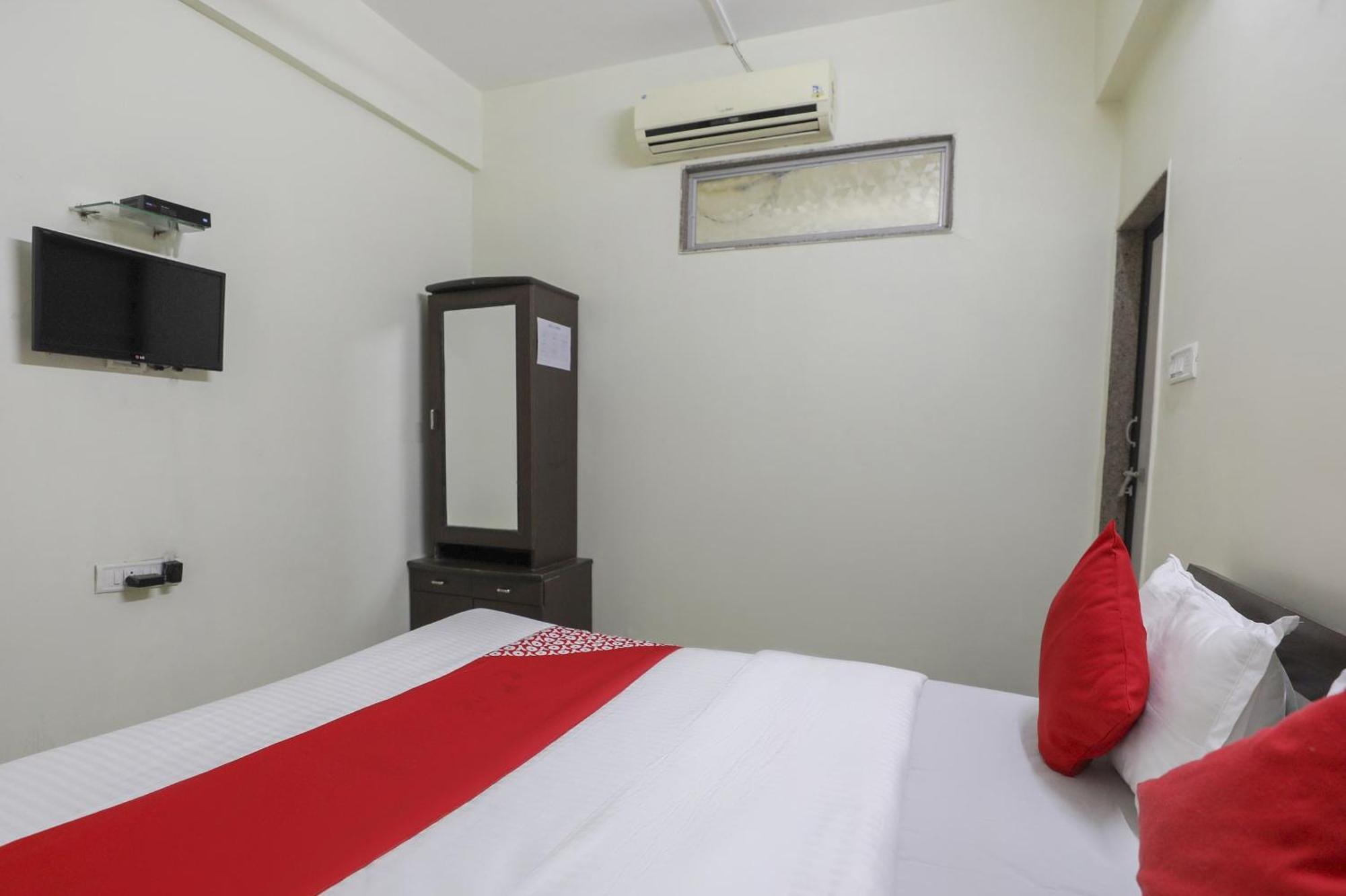 Collection O Shyam Vatika Banquet And Rooms Surat Dış mekan fotoğraf