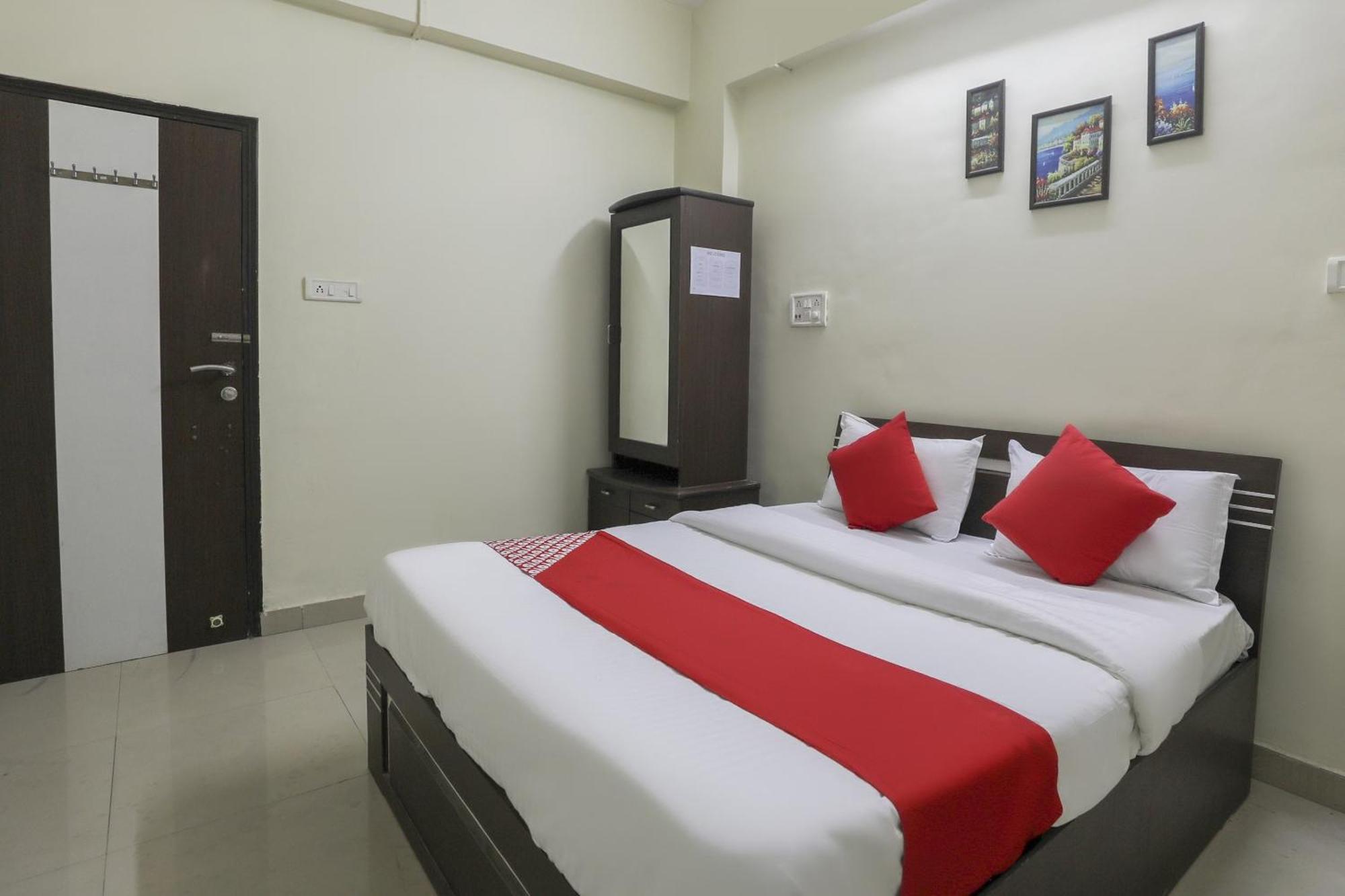 Collection O Shyam Vatika Banquet And Rooms Surat Dış mekan fotoğraf