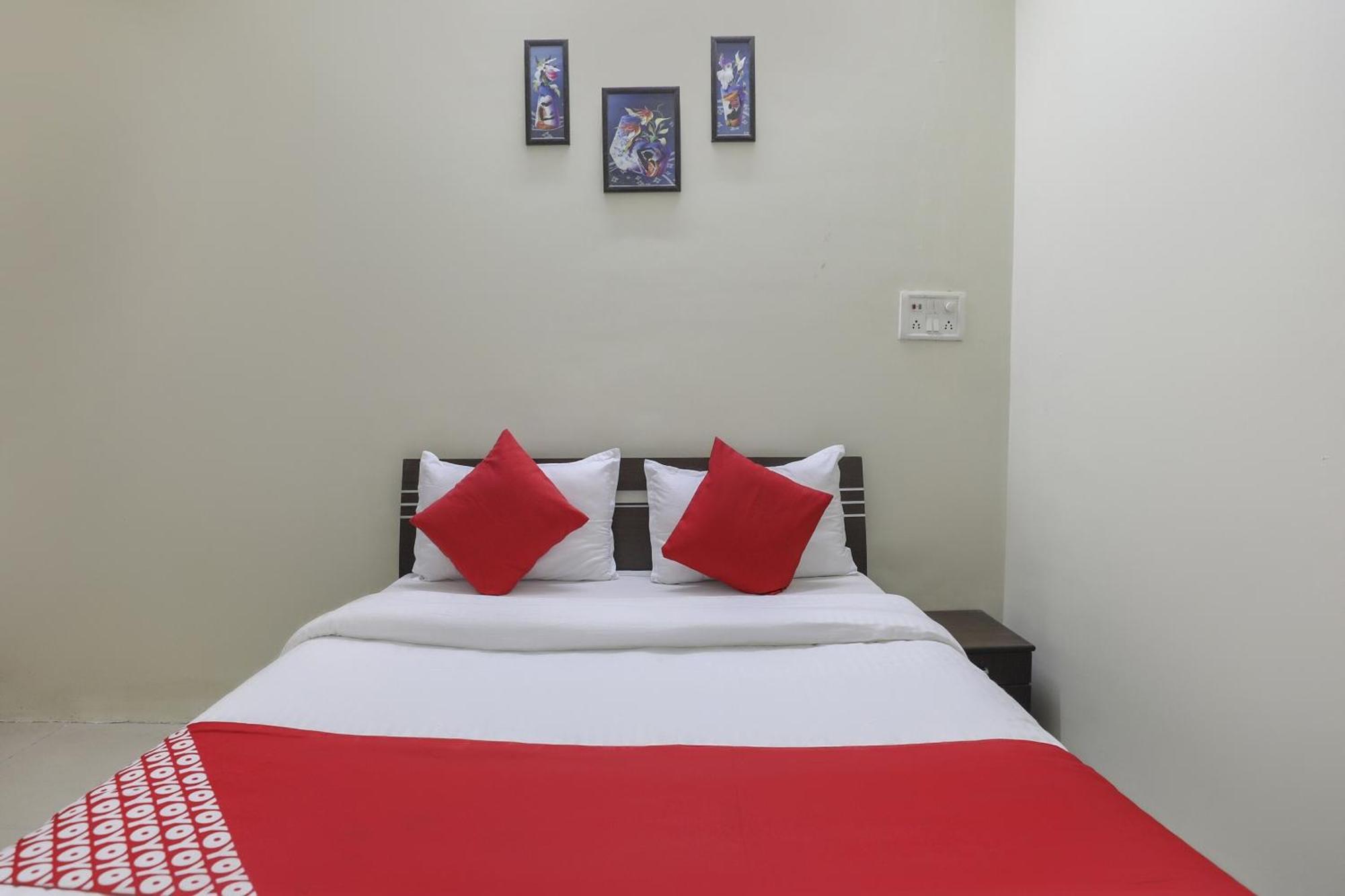 Collection O Shyam Vatika Banquet And Rooms Surat Dış mekan fotoğraf