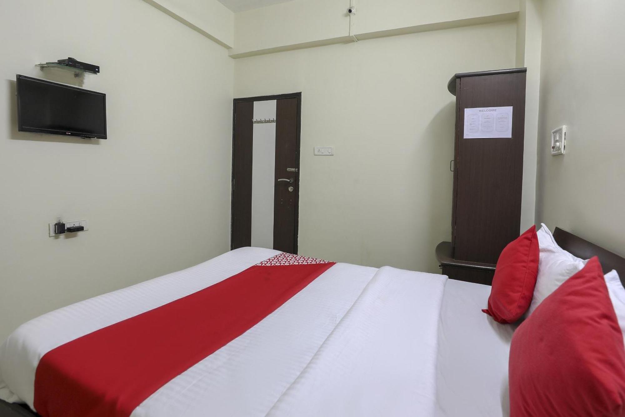 Collection O Shyam Vatika Banquet And Rooms Surat Dış mekan fotoğraf