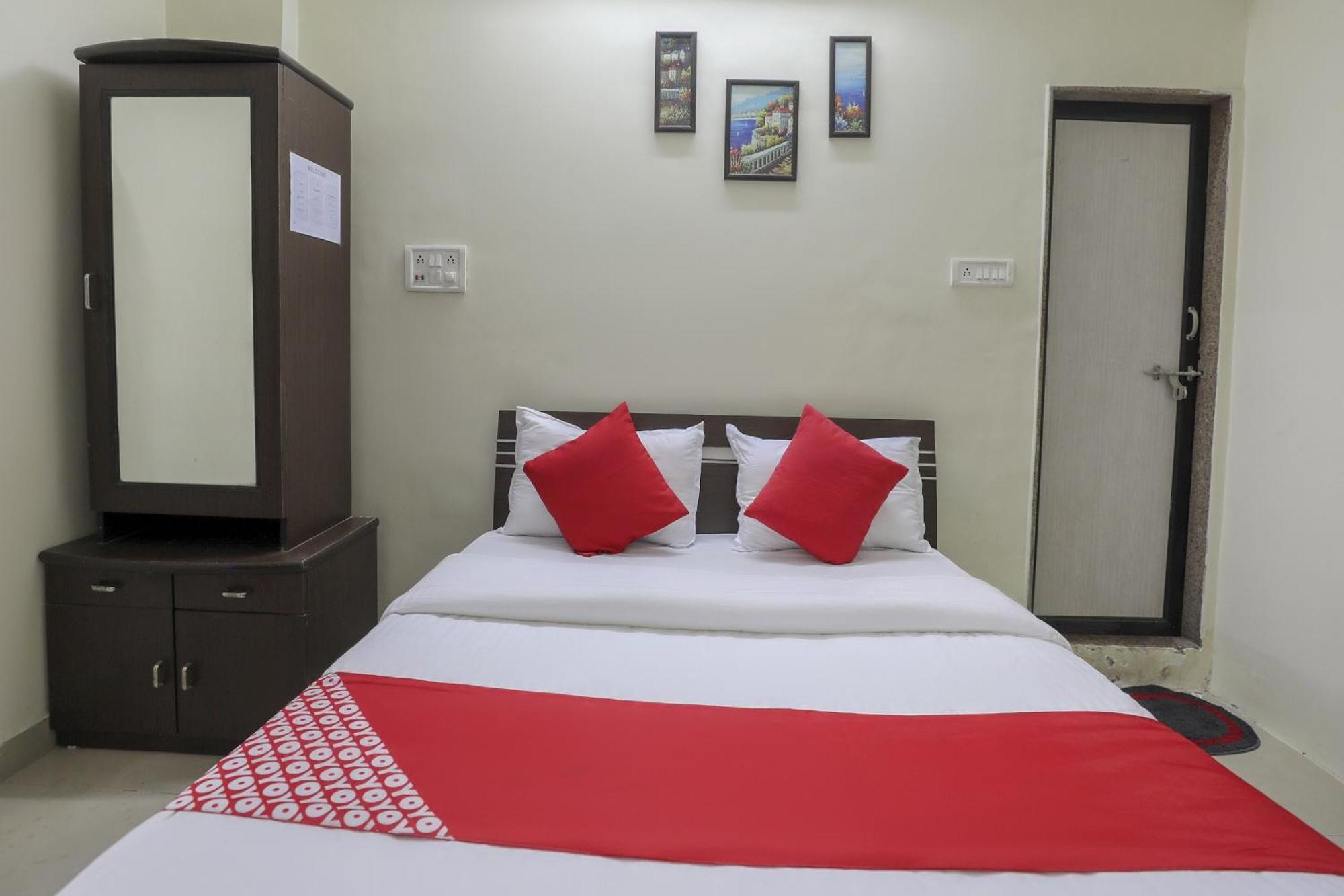 Collection O Shyam Vatika Banquet And Rooms Surat Dış mekan fotoğraf